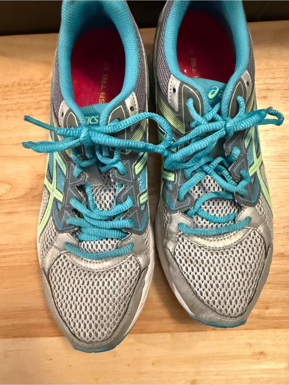 ASICS Gray Running Sneakers with Teal Accents